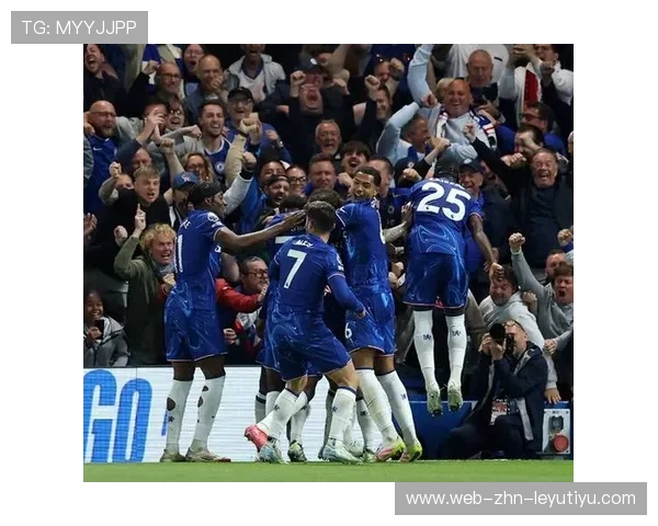 英超：曼城在补时绝杀曼联，榜首位置再度动摇，曼城在英超赛场取得成功